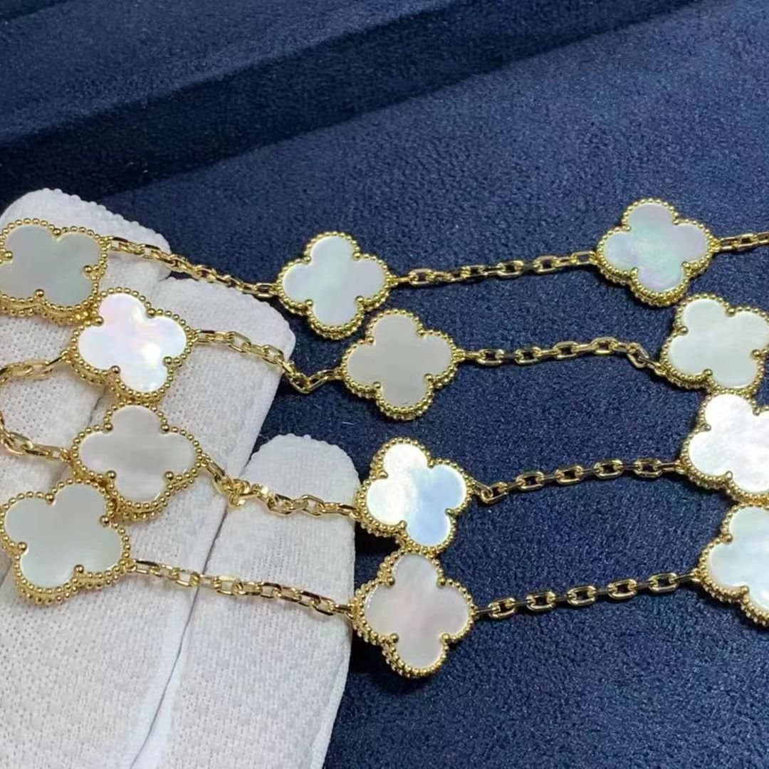 van cleef arpels vintage alhambra mother of pearl 20 motif 18k yellow gold necklace vcara42100