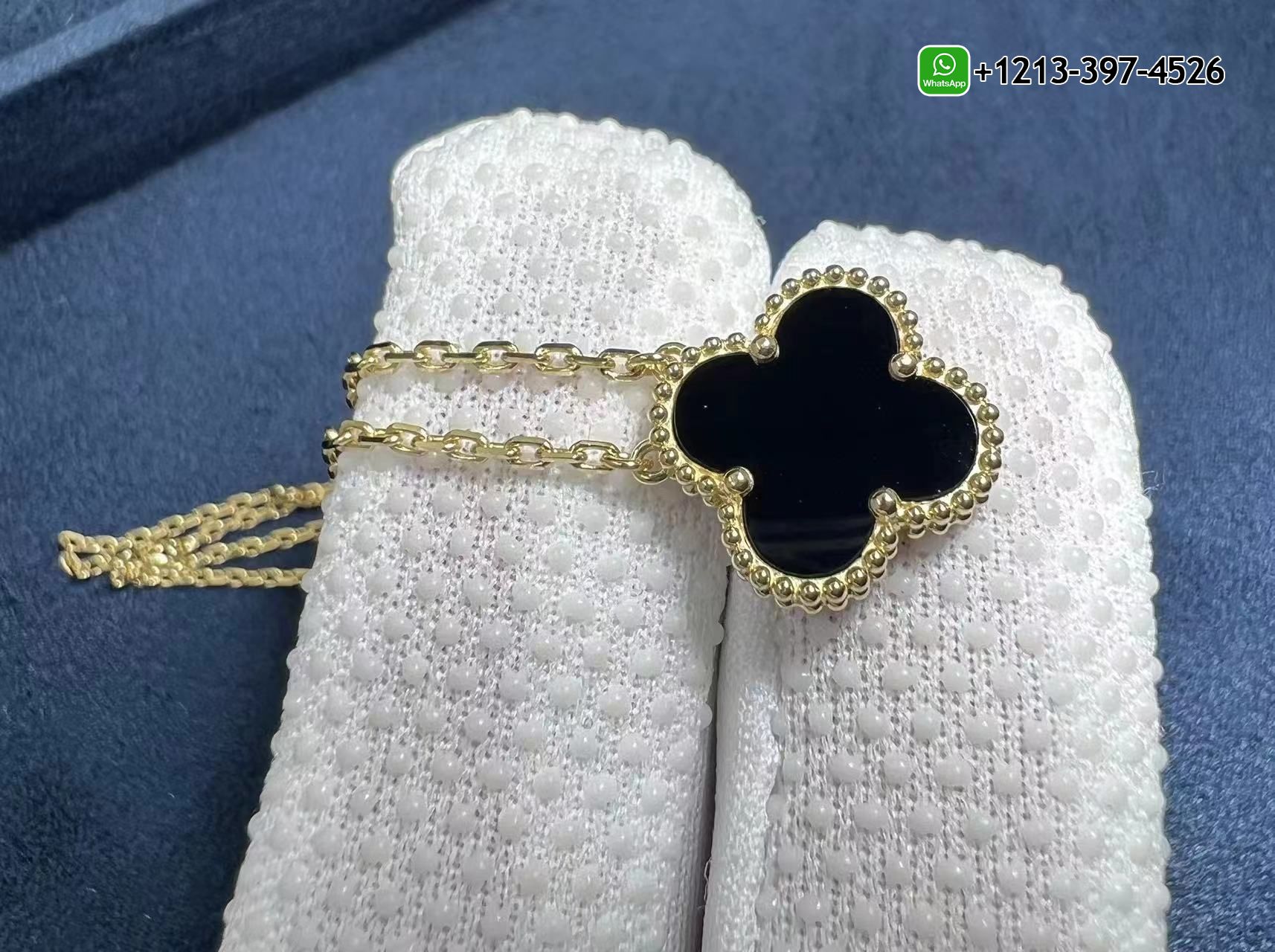 Van-Cleef-Arpels-Vintage-Alhambra-Onyx-18k-Yellow-Gold-Pendant-Necklace-VCARA45800-1.jpg 1:1 Quality Van Cleef & Arpels Vintage Alhambra Onyx 18k Yellow Gold Pendant Necklace - High Quality 18k Gold and Diamond Luxury Distinctive Collection Designer Jewelry Customized Factory Price - Image 2