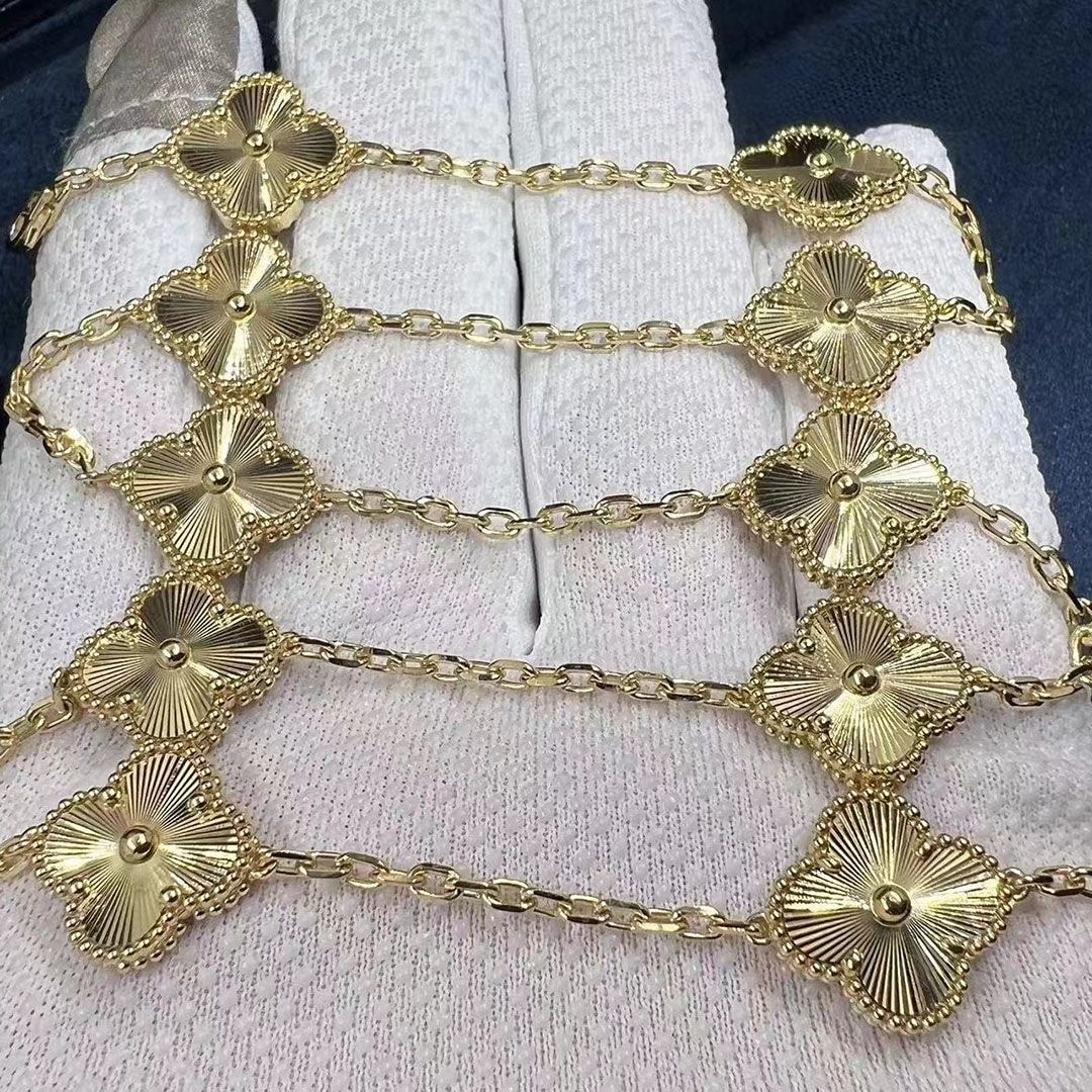 van cleef vintage alhambra 10 motifs guilloche yellow gold necklace vcarp3jj00
