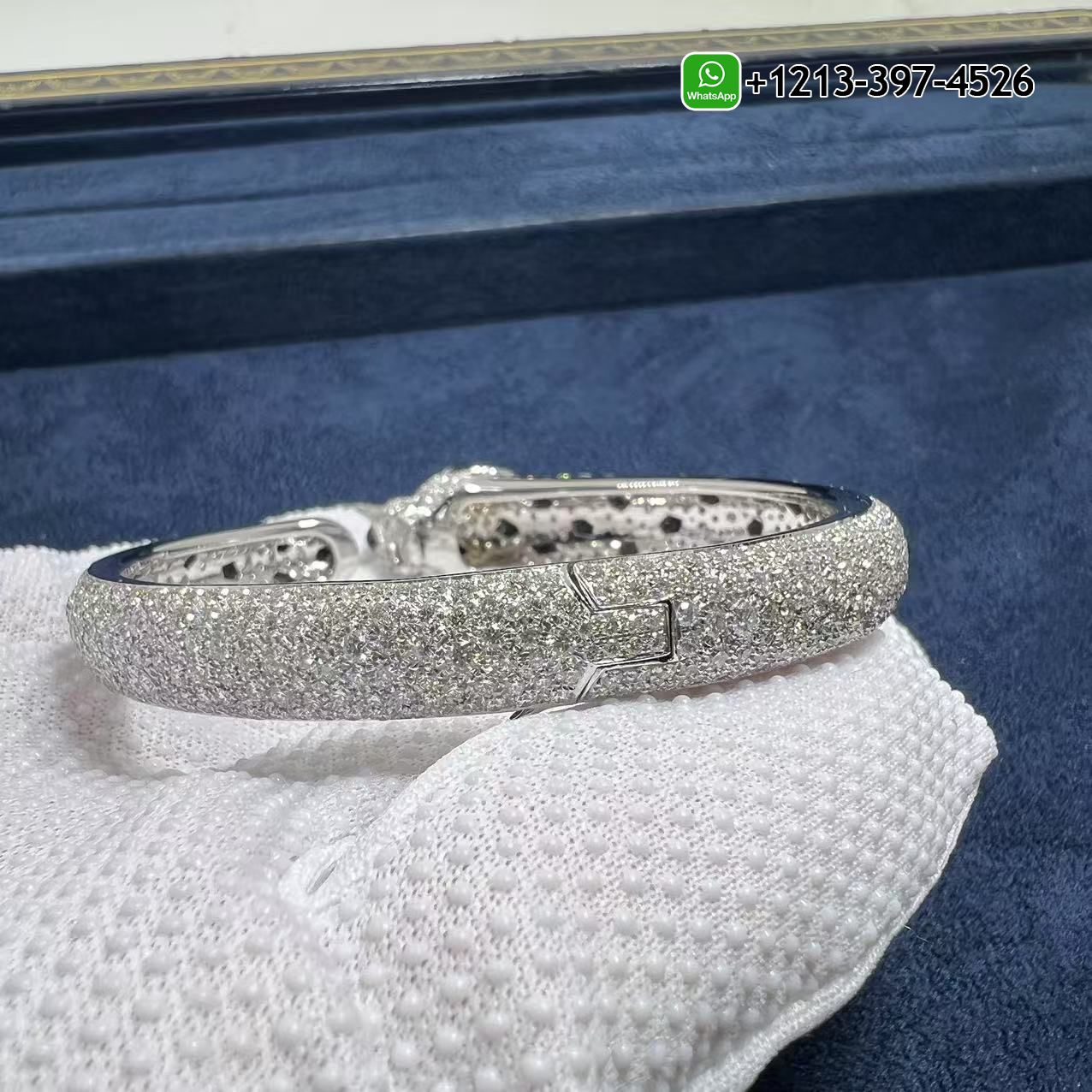 glfnsdv3r4l Cartier Panthere De Cartier Full Pave Diamond Emeralds Onyx 18k White Gold Bracelet For Sale - High Quality 18k Gold and Diamond Luxury Distinctive Collection Designer Jewelry Customized Factory Price - Image 6