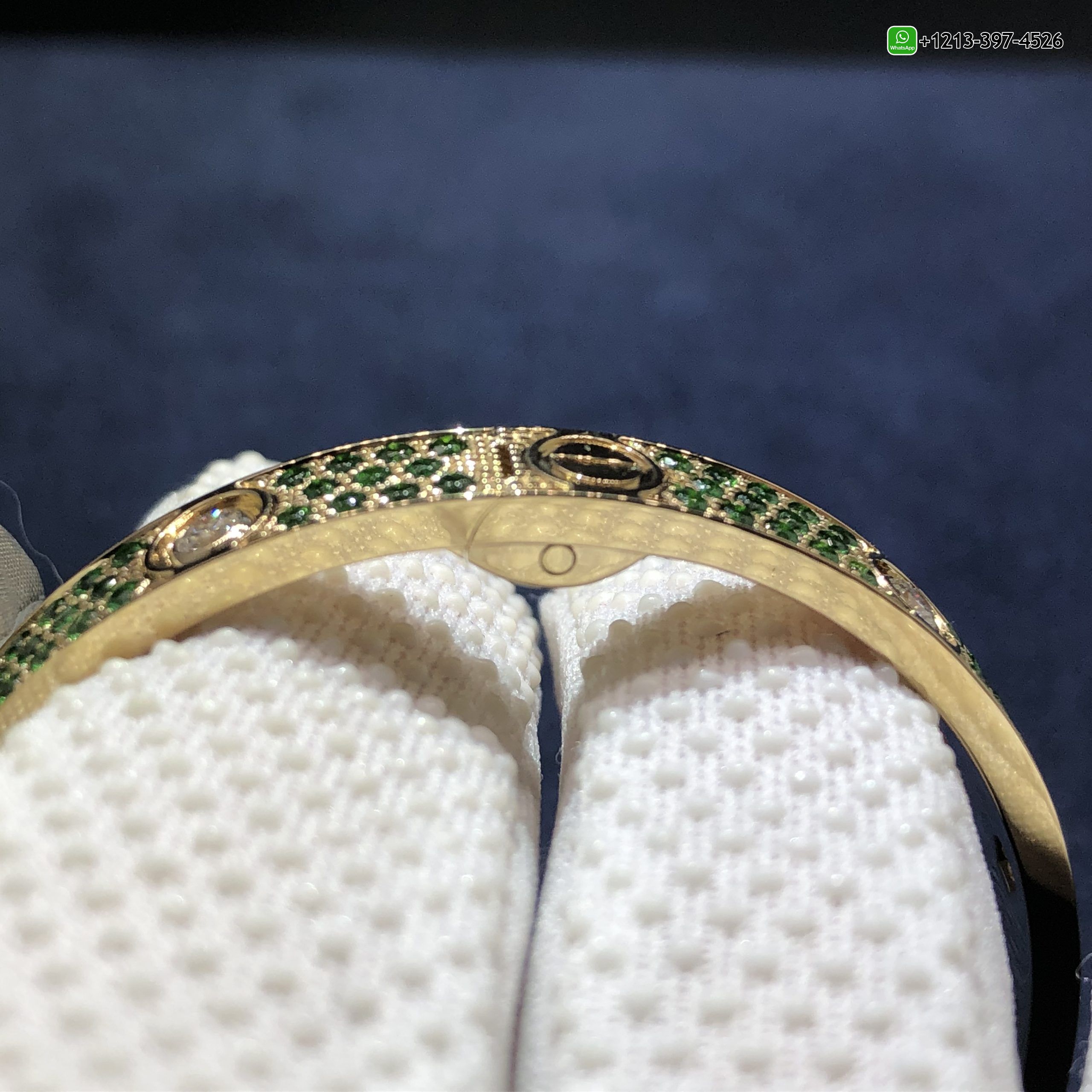hig35rodtsk Cartier Love Tsavorite Garnet Paved and 10 Diamonds Classic Model Bracelet 18k Yellow Gold Single-screw Closure - High Quality 18k Gold and Diamond Luxury Distinctive Collection Designer Jewelry Customized Factory Price - Image 5