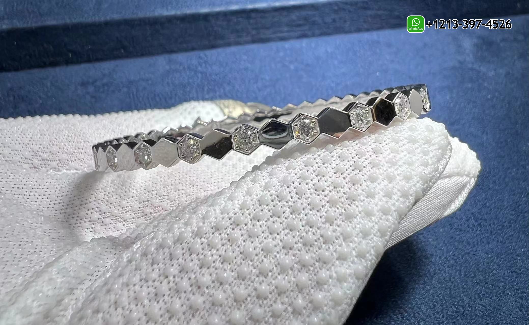 jthknef01vd 1:1 Quality Chaumet Bee My Love Half Pavé Diamond 18k White Gold Bracelet - High Quality 18k Gold and Diamond Luxury Distinctive Collection Designer Jewelry Customized Factory Price - Image 7