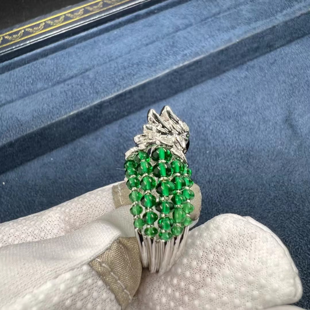 p3hz5qjyr0u Cartier Les Oiseaux Libérés 18k White Gold Emearls and Diamonds Parrot Ring H4312100 - High Quality 18k Gold and Diamond Luxury Distinctive Collection Designer Jewelry Customized Factory Price - Image 11