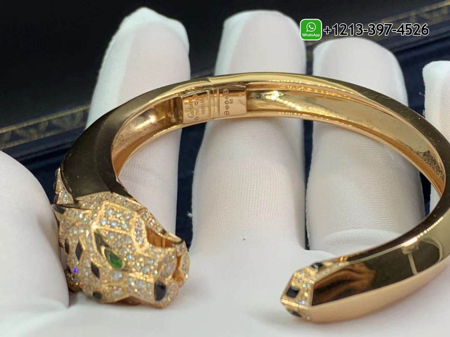 wdthtnht1cu Custom Made Best Sellers Quality 1:1 Cartier 18k Yellow Gold Diamonds Emeralds Onyx Panthere de Cartier Bracelet - High Quality 18k Gold and Diamond Luxury Distinctive Collection Designer Jewelry Customized Factory Price - Image 3